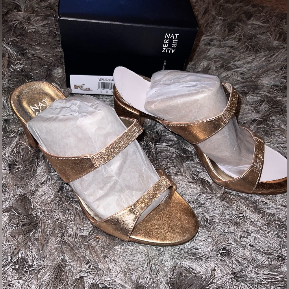 NIB Naturalizer Metallic Gold Heeled Sandals - Picture 6 of 7